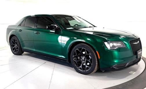 Velvet Red Pearlcoat 2019 Chrysler 300 Touring