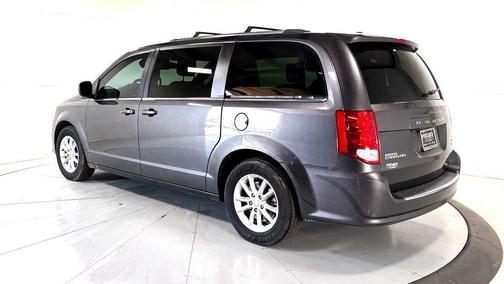 Granite Crystal Clearcoat Metallic 2019 Dodge Grand Caravan SXT