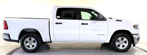 Bright White Clearcoat 2026 RAM 1500 Big Horn/Lone Star