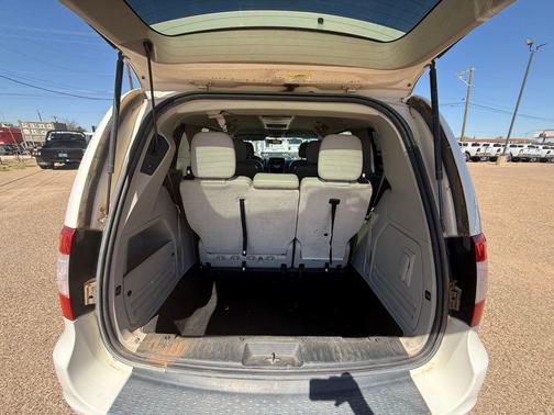 2011 Chrysler Town & Country Touring-L