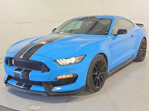 2017 Ford Shelby GT350 Base