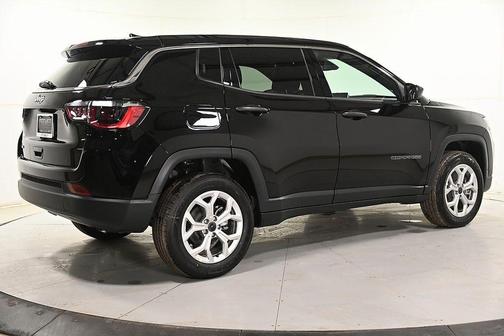 Diamond Black 2025 Jeep Compass Sport