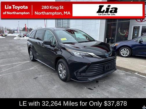 2024 Toyota Sienna LE