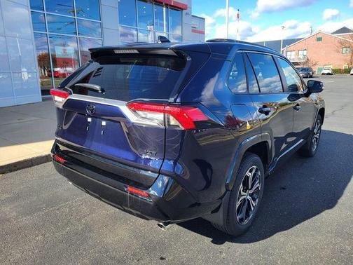 2025 Toyota RAV4 Hybrid SE