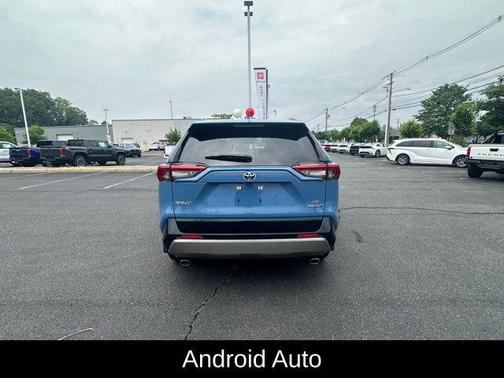 2022 Toyota RAV4 Hybrid SE