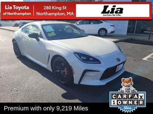 2025 Toyota GR86 Premium