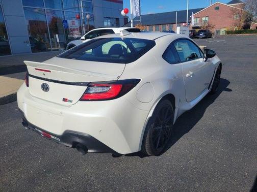 2025 Toyota GR86 Premium