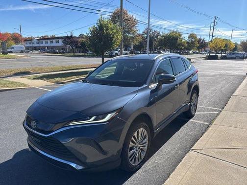 2022 Toyota Venza XLE