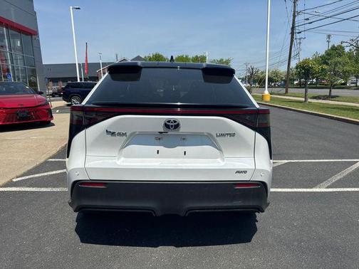 Wind Chill Pearl w/Black Roof 2023 Toyota bZ4X Limited