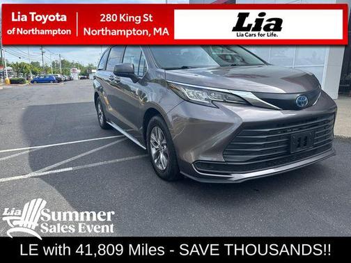 Predawn Gray Mica 2023 Toyota Sienna LE