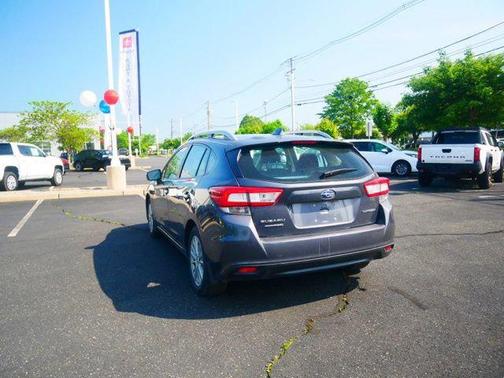 2018 Subaru Impreza 2.0i Premium