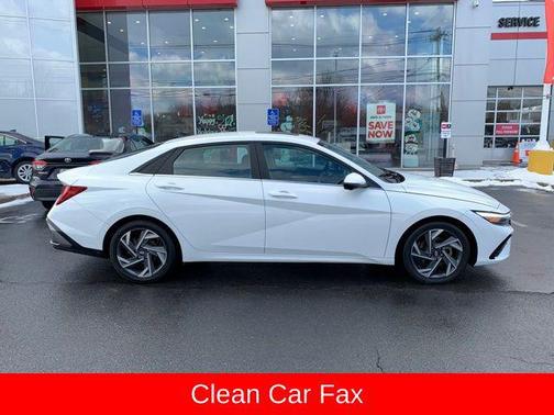 2024 Hyundai ELANTRA Limited