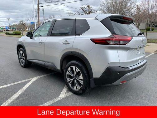 Brilliant Silver Metallic 2023 Nissan Rogue SV