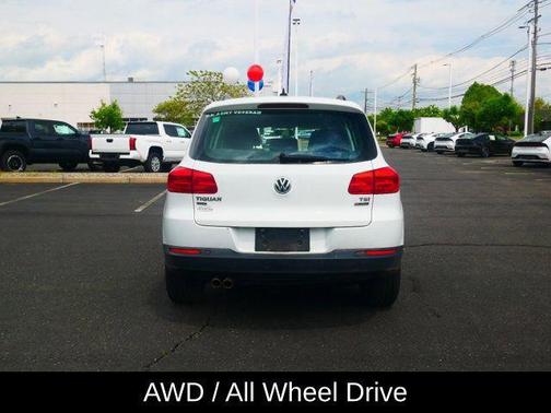 2017 Volkswagen Tiguan Limited 2.0T