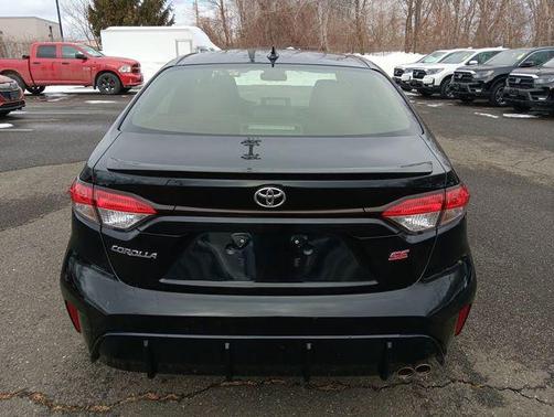 Midnight Black Metallic 2024 Toyota Corolla SE