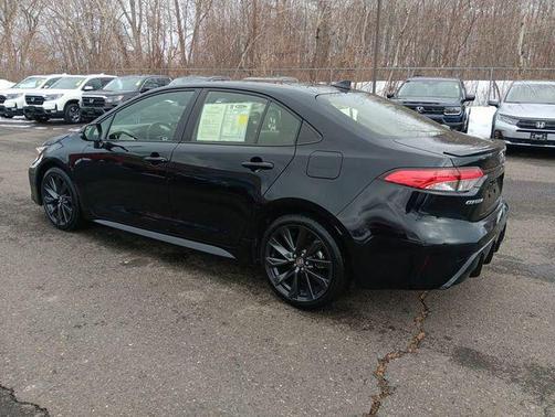 Midnight Black Metallic 2024 Toyota Corolla SE