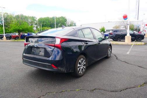 2022 Toyota Prius LE