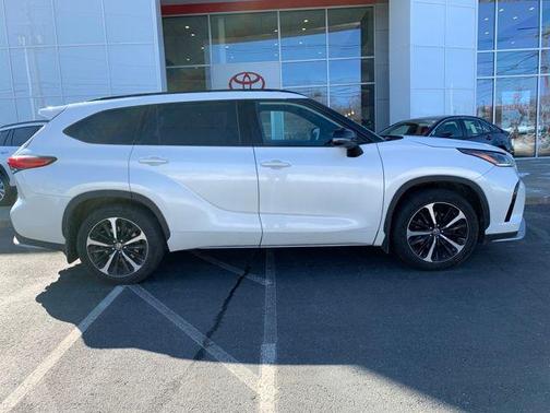 2021 Toyota Highlander XSE