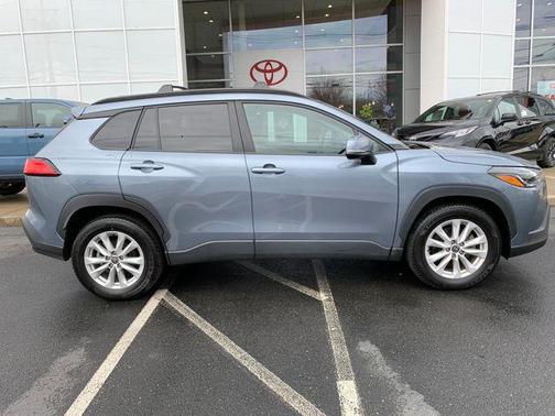 2023 Toyota Corolla Cross LE