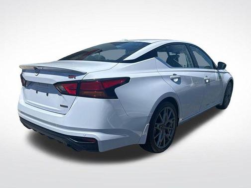 Gray Sky Pearl 2024 Nissan Altima SR VC-Turbo FWD