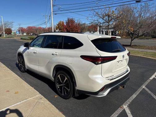 2021 Toyota Highlander XSE