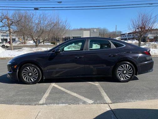 2023 Hyundai SONATA Hybrid Limited