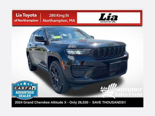 Diamond Black Crystal Pearlcoat 2024 Jeep Grand Cherokee Altitude