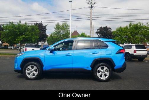2020 Toyota RAV4 Hybrid XLE