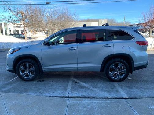2017 Toyota Highlander Hybrid Platinum