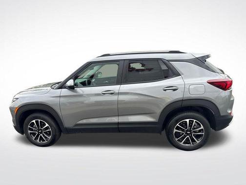 Sterling Gray Metallic 2025 Chevrolet Trailblazer LT
