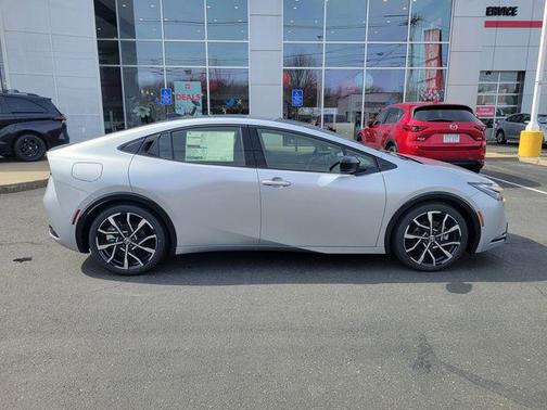 Cutting Edge 2026 Toyota Prius Plug-In Hybrid XSE