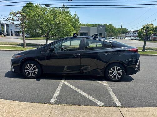 Midnight Black Metallic 2022 Toyota Prius Prime Limited