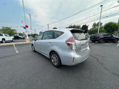 2015 Toyota Prius v Two