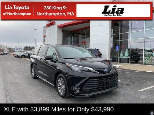 2025 Toyota Sienna XLE