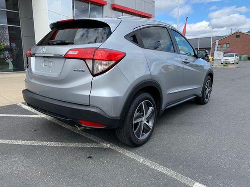 Lunar Silver Metallic 2022 Honda HR-V EX-L