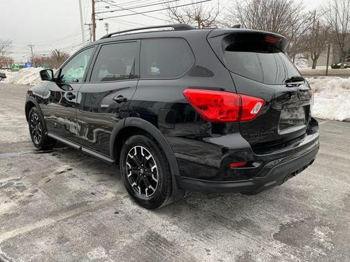 2020 Nissan Pathfinder SL 4WD