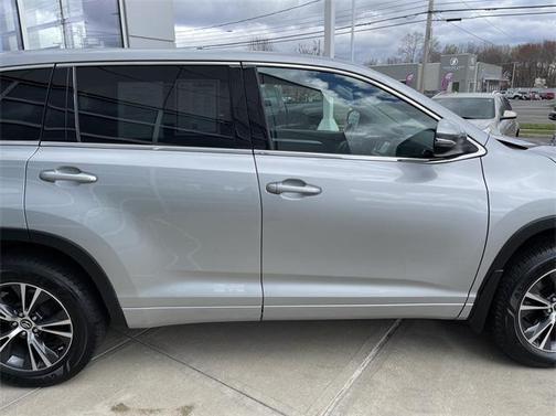 2018 Toyota Highlander LE