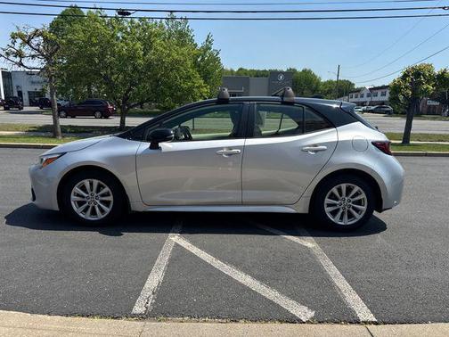 Classic Silver Metallic/Midnight Black Metallic 2023 Toyota Corolla SE