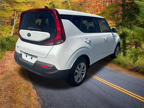 Snow White Pearl 2020 Kia Soul LX