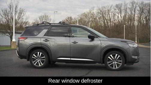 2022 Nissan Pathfinder Platinum