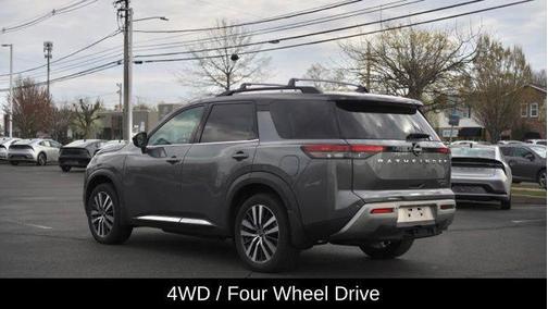 2022 Nissan Pathfinder Platinum