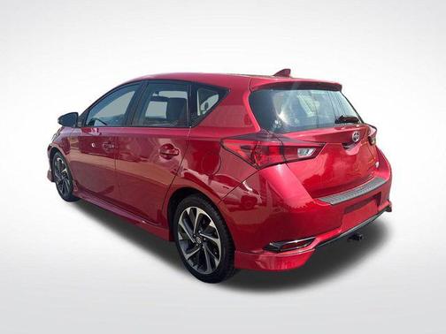 Barcelona Red Metallic 2016 Scion iM 5dr HB CVT (Natl)