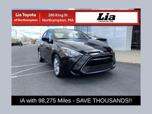 Stealth 2017 Toyota Yaris iA Base
