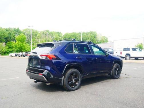 2019 Toyota RAV4 Hybrid SE