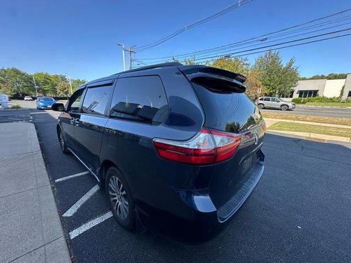 2018 Toyota Sienna XLE