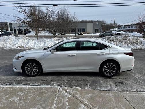 2022 Lexus ES 350 Base