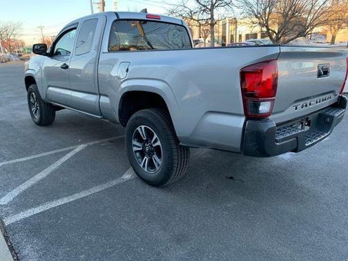 2022 Toyota Tacoma SR