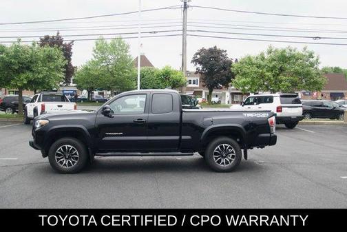 2022 Toyota Tacoma TRD Sport