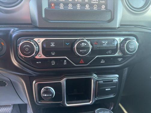 2022 Jeep Wrangler Sport S