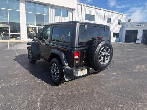 2022 Jeep Wrangler Sport S